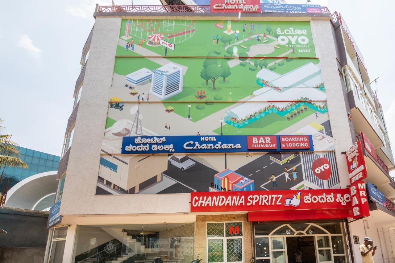 Oyo 16123 Chandana Deluxe Bangalore Ngoại thất bức ảnh