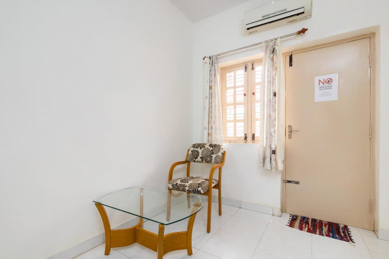 Oyo 16123 Chandana Deluxe Bangalore Ngoại thất bức ảnh