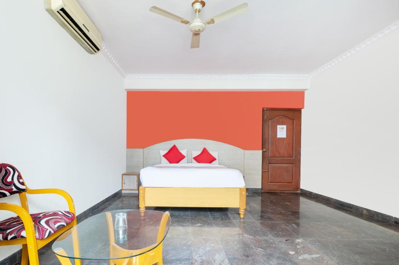 Oyo 16123 Chandana Deluxe Bangalore Ngoại thất bức ảnh