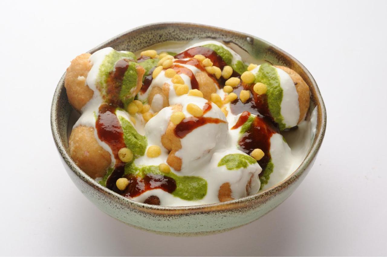 Oyo 16123 Chandana Deluxe Bangalore Ngoại thất bức ảnh